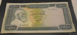 LIBYA , P 37a  ,  10 Dinars ,  ND 1972 ,  F/VF , NO Inscription - Libya