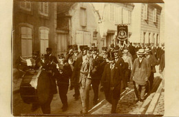 Fontaines Les Sèches * Carte Photo * La Fanfare Harmonie Chorale Du Village * Défilé Et Musique Dans La Rue * Tambour - Sonstige & Ohne Zuordnung