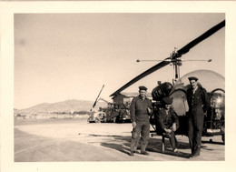 Aviation * Militaire Ou Tourisme * Aviateur Et Son Hélicoptère Marque Type Modèle ? * Photo Ancienne - Helikopters