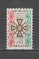 FRANCE / 1965 / Y&T N° 1452 ** : Croix De Guerre X 1 - Ungebraucht