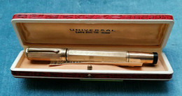 PENNA STILOGRAFICA UNIVERSAL RIVESTITA ORO 18 K 1920 FOUNTAIN PEN GOLD LAMINATED - Stylos