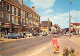 76-LE-TRAIT- LE CENTRE COMMERCIAL - Le Trait