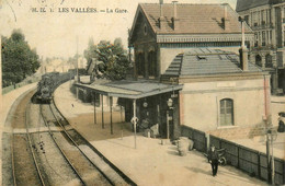 Les Vallées , La Garenne Colombes * 1907 La Gare * Arrivée Train Locomotive Machine * Ligne Chemin De Fer Hauts De Seine - La Garenne Colombes