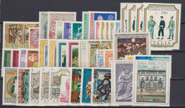 1974 - ITALIA - ANNATA COMPLETA / COMPLETE YEAR - 44 VALORI. MNH. - 1971-80:  Nuovi