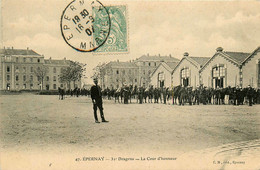 épernay * 1907 * 31ème Régiment De Dragons , La Cour D'honneur - Epernay