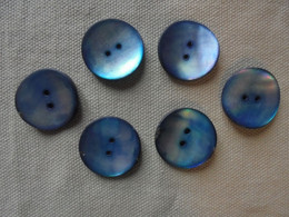 Ancien - 6 Boutons Courbes En Nacre Couleur Bleu - Boutons