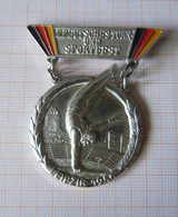East Germany DDR GDR 1956 Leipzig II Deutsches Turn Und Sportfest Abzeichen Ofisial Pin Badge Gymnastics (m1449) - Gymnastique