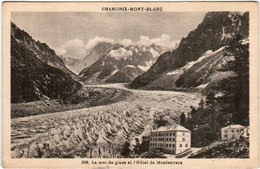 41mth 621 CPA - CHAMONIX - MONT BLANC - LA MER DE GLACE ET L;HOTEL DE VILLE - Chamonix-Mont-Blanc