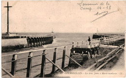 CPA-Carte Postale  France-Courseulles Les Deux Jetées     VM53065 - Courseulles-sur-Mer