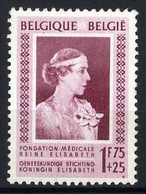 België 864-Cu (*) - Koningin Elisabeth - Rood Punt Onder 25 - Point Rouge Sous 25 - Oddities