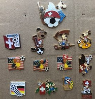 USA 94 - WORLD CUP SOCCER - COUPE DU MONDE FOOTBALL - CALCIO - FUSSBALL - TEAMS SWITZERLAND - EQUIPE SUISSE - 13 PIN'S - Football