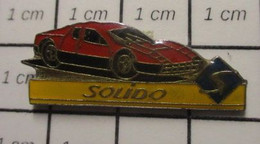 3217 Pin's Pins / Beau Et Rare / THEME : JEUX / VOITURE MINIATURE SOLIDO FERRARI - Jeux