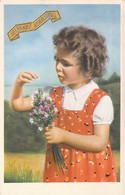 CPA - FETE VOEUX - Ste Catherine - Une Petite Fille à La Robe Rouge Enlève Les Pétales Des Fleurs De Son Bouquet - Sainte-Catherine