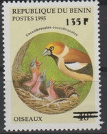 Bénin 2000 Mi. 1235 Coccothraustes Birds Oiseaux Vögel Faune Fauna Surchargé Overprint MNH** - Uccelli Canterini Ed Arboricoli