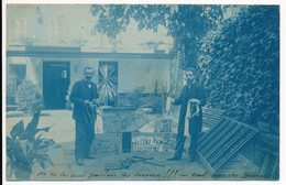 CPA 35 Carte-Photo Cyanotype Médecins Ou Colporteurs Instruments Chirugicaux Postée De SAINT MALO - Saint Malo