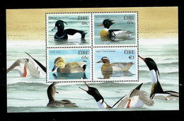 Oiseaux - Birds - Vogels : 1 Bloc Et 4 Timbres (canards)  (état: **) - Unused Stamps