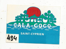 Autocollant , Camping CALA GOGO, SAINT CYPRIEN , 66 , Pyrénées Orientales , 1991 - Aufkleber
