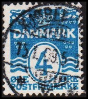 1905. Numeral. 4 Øre Blue. Perf. 12 3/4. Variety White Spot Under AR Cancelled KJØBENHAVN 13.... (Michel 45A) - JF522565 - Nuevos