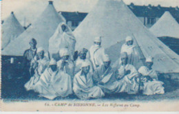 Militaria . Camp De SISSONNE (02) Les Riffains Au Camp - Régiments