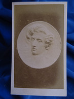 Photo CDV A. D. Anjoux à Paris - Portrait Sculpté D'Alfred De Musset, Poème Au Dos écrit Au Père Lachaise En 1877 L241A - Oud (voor 1900)
