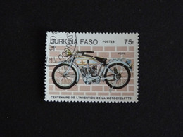 BURKINA FASO YT 654 OBLITERE - MOTO MOTOCYCLETTE POPE - Burkina Faso (1984-...)