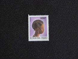 BURKINA FASO YT 837 NSG - COIFFURE - Burkina Faso (1984-...)