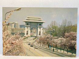 Arch Of Triumph, Arc De Triomphe De Kim Il-sung,  Pyongyang, North Korea Postcard - Corée Du Nord