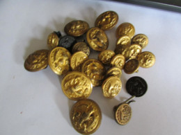 40 Various Marine Corp Buttons - Bottoni