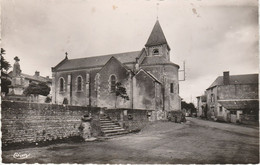 86 - GOUEX Centre Du Bourg Et L'Église St Médard - Sonstige & Ohne Zuordnung