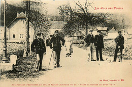 Saales * Aux Poteaux Frontières Du Col * Avant La Guerre 1914 1915 * Douaniers Douanes * Col Des Vosges - Autres & Non Classés