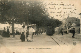 Royan * Sur Le Boulevard Botton * Tram Tramway * Coiffeur - Royan