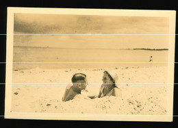 Orig. Foto 30er Jahre, Junges Hübsches Paar Am Strand Im Sand, Young Pretty Lovers On The Beach In The Sand - Main - Kinzig Kreis