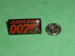 Pin's / Cinéma : James Bond 007     TB6A - Cinéma