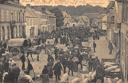 CPA 80 DOULLENS MARCHE AUX PORCS - Doullens