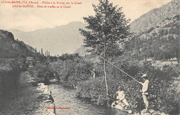 CPA ESPAGNE LES LES BAINS VAL ARAN PECHE A LA TRUITE SUR LE CANAL - Andere & Zonder Classificatie