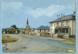 A101  CP    ATHIS  (Orne)  Vue Sur La Sortie - Route De Falaise - La Gendarmerie  +++++ - Athis De L'Orne