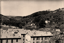 Molières Sur Cèze * Le Stade Et Montalet - Andere & Zonder Classificatie