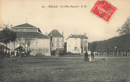 79 - DEUX SÈVRES - MELLE - La Place Bujault - Beau Cliché F.D  - 10076 - Melle