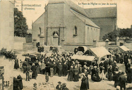 Ploudalmézeau * La Place De L'église Un Jour De Marché * Foire Coiffe * Cachet Franchise Militaire 2ème Dépôt Colonial - Ploudalmézeau