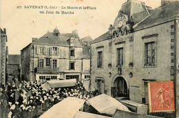 Savenay * La Mairie Et La Place Un Jour De Marché * Marchands Foire * Justice De Paix - Savenay