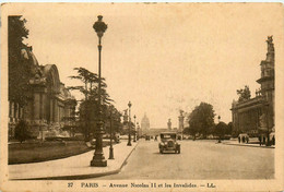 Paris * 8ème * Avenue Nicolas II Et Les Invalides * Automobile Voiture Ancienne - Arrondissement: 08