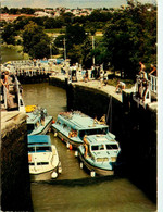 Béziers * Le Passage Des 7 écluses De Fonséranes * Bateaux - Beziers