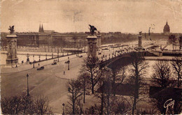 CPA - 75 - PARIS - Le Pont Alexandre III Et L'esplanade Des Invalides - Flamme ARTS FLEURS FRUITS 1949 - Brücken