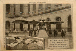 Paris * 7ème * La Cour D'honneur Des Invalides * Avion TAUBE Pris Dans La Région De La Meuse * Militaria Ww1 - Distrito: 07