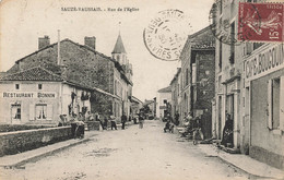 79 - DEUX SÈVRES - SAUZÉ-VAUSSAIS - Rue De L'église - Restaurant BONNIN - Cafés, Animation - Superbe - 10153 - Sauze Vaussais