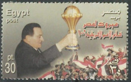 EGYPT STAMP 2006 SG 2429 President MUBARAK Holding TROPHY - African Nations Football Cup Champions - MNH - Ungebraucht