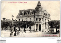 CPA (Réf. P544) VITRY-le-FRANÇOIS (Marne  51) La Caisse D'Épargne (animée, Vieille Poussette Enfan - Banques