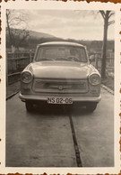 Automobile - Photo Ancienne - Voiture Auto Ancienne De Marque TRABANT 601 - Passenger Cars