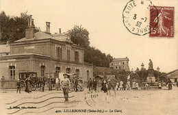 Lillebonne * La Place De La Gare * Attelage - Lillebonne