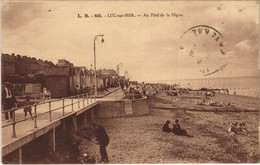 CPA LUC-sur-MER Au Pied De La Digue (1227467) - Luc Sur Mer